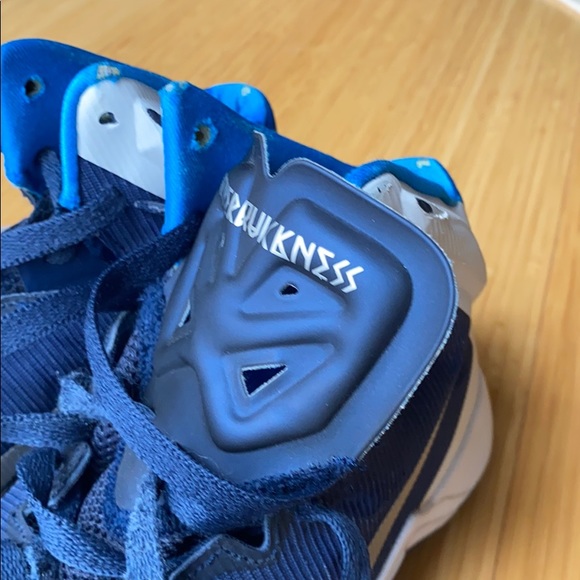 Nike Hyperdunks - Picture 2 of 6